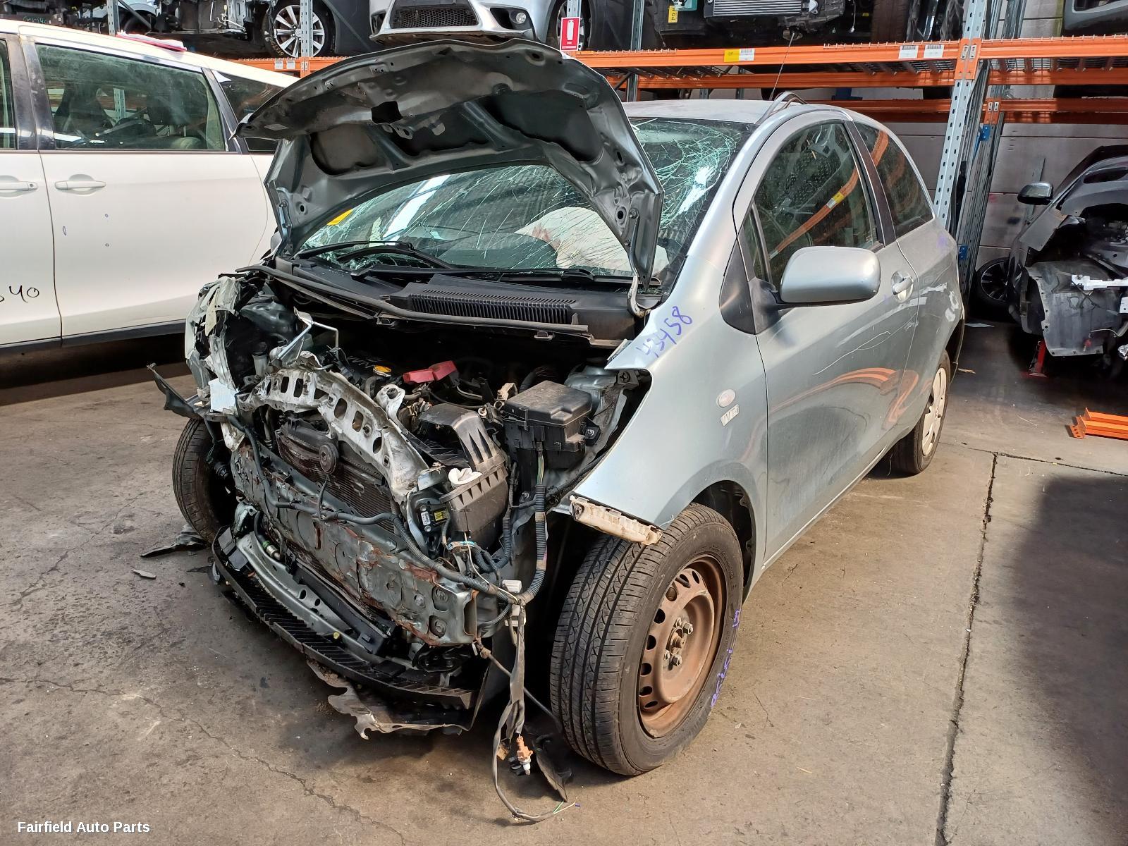2005-2011 Toyota Yaris Right Front Window Reg Motor