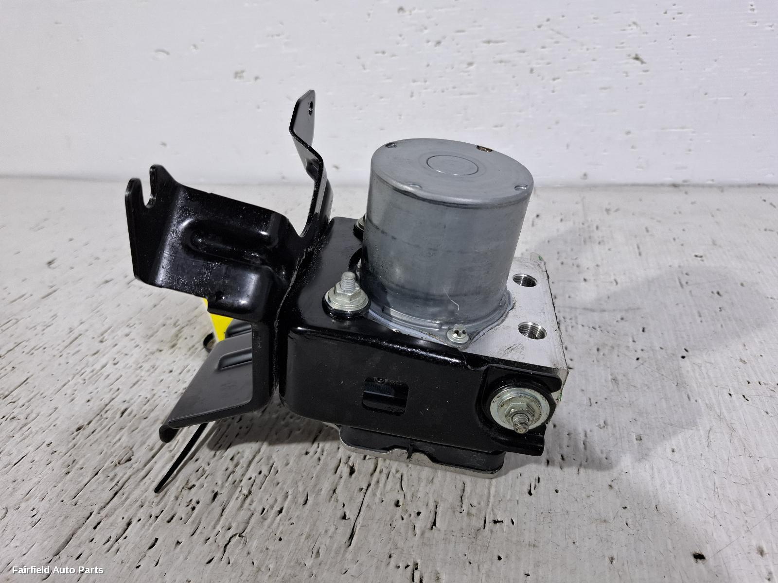 2021-2025 Isuzu Mu-x Abs Pump Modulator