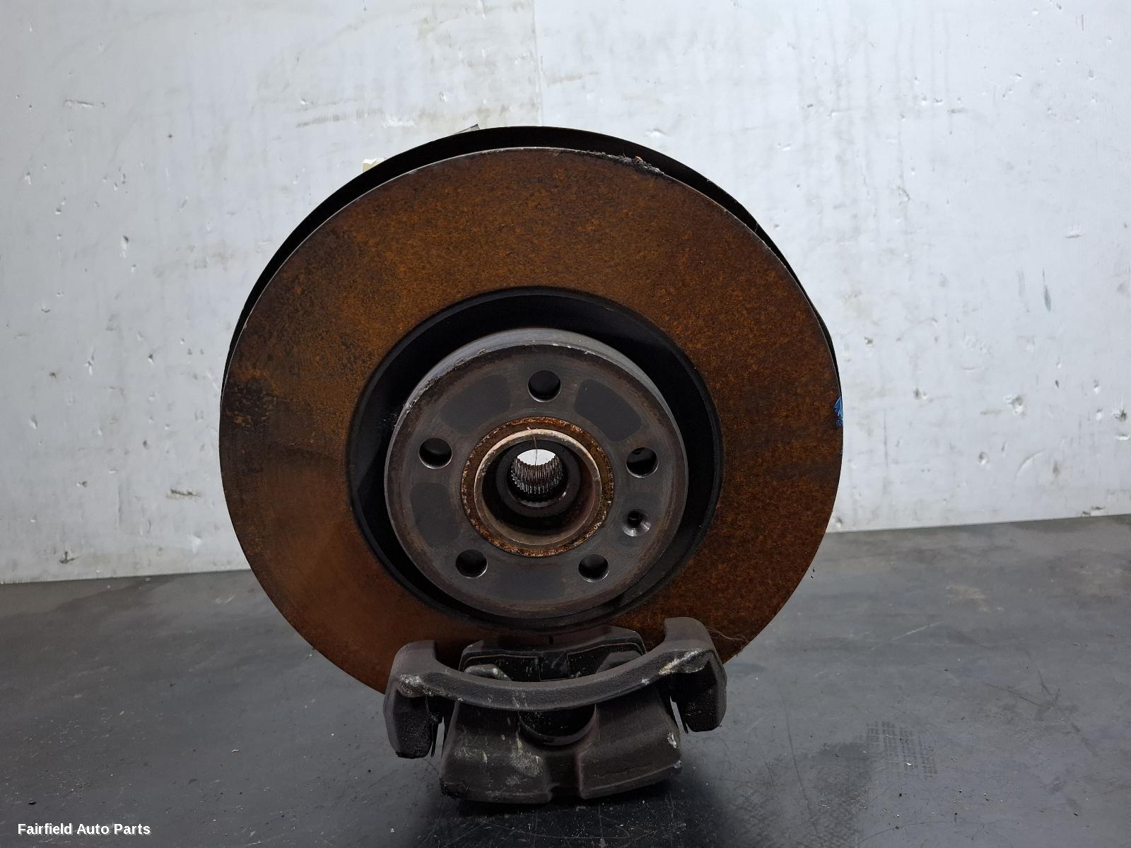 2018-2025 Volvo Xc40 Left Front Hub Assembly
