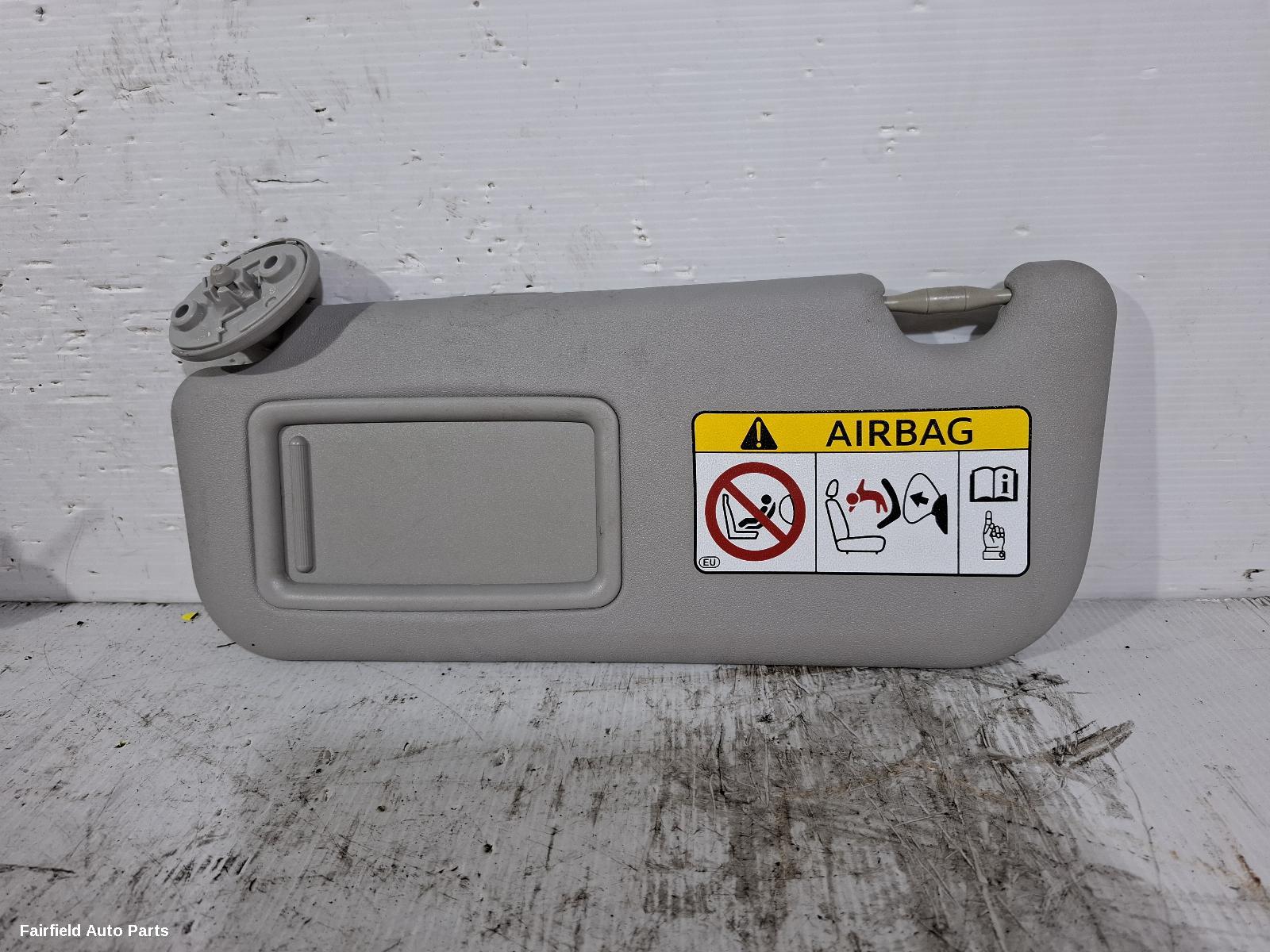 2016-2019 Toyota Corolla Sunvisor