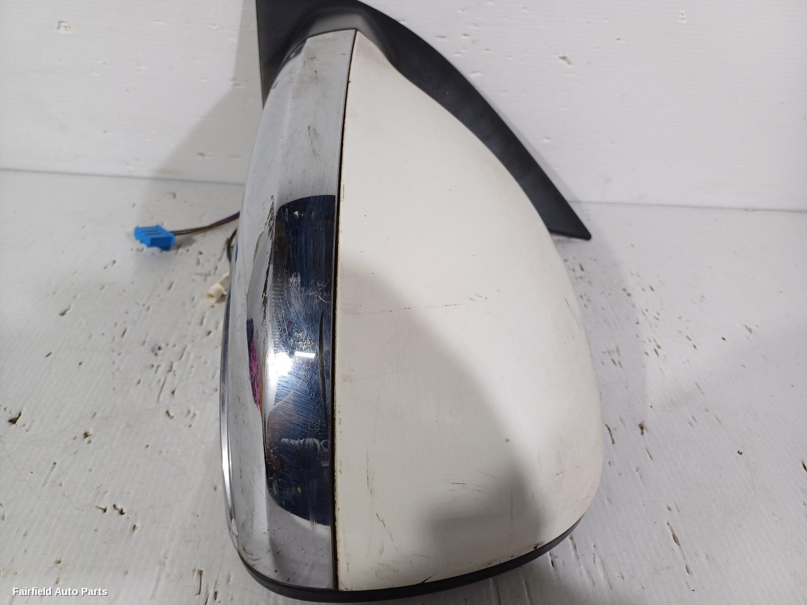 2010-2013 Volkswagen Amarok Left Door Mirror