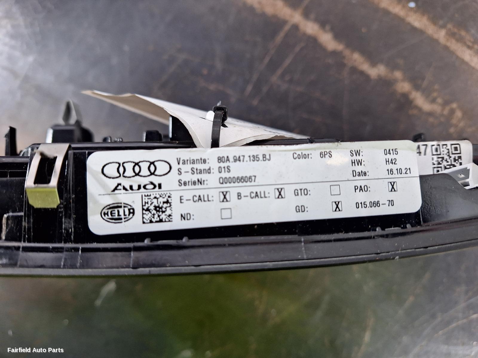 2017-2025 Audi Q5 Courtesy Light