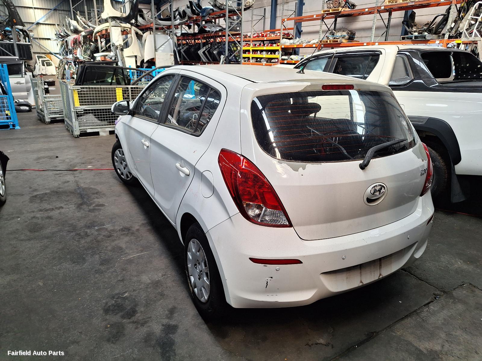 2010-2015 Hyundai I20 Left Front Window Reg Motor