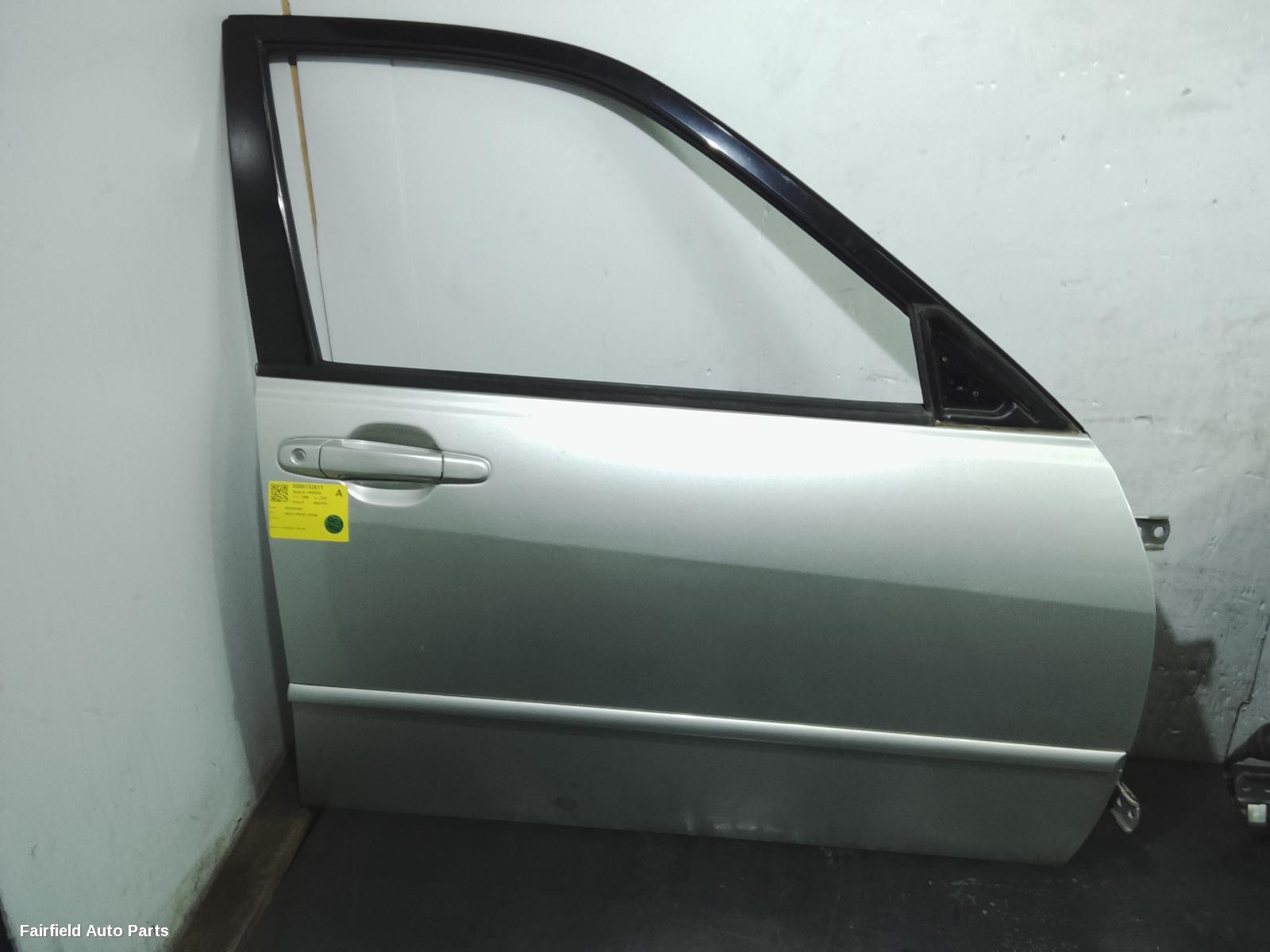 1998-2005 Lexus Is200/is300 Right Front Door