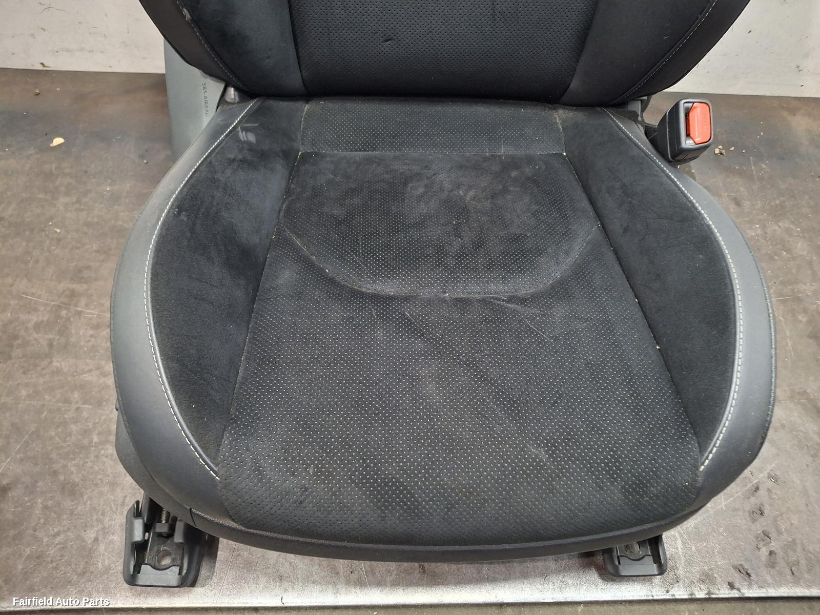 2018-2025 Toyota Corolla Front Seat