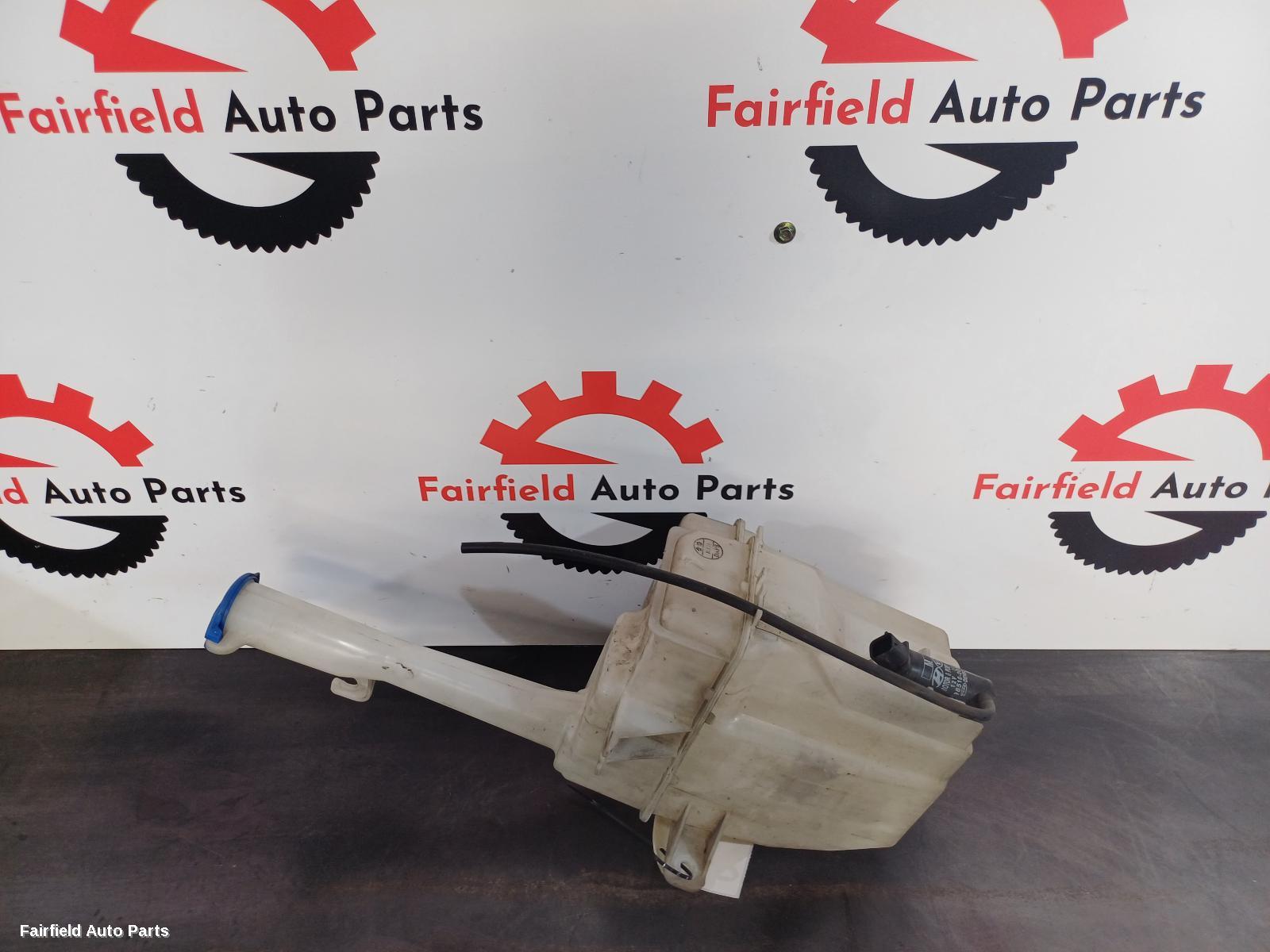 2010-2014 Hyundai I45 Washer Bottle