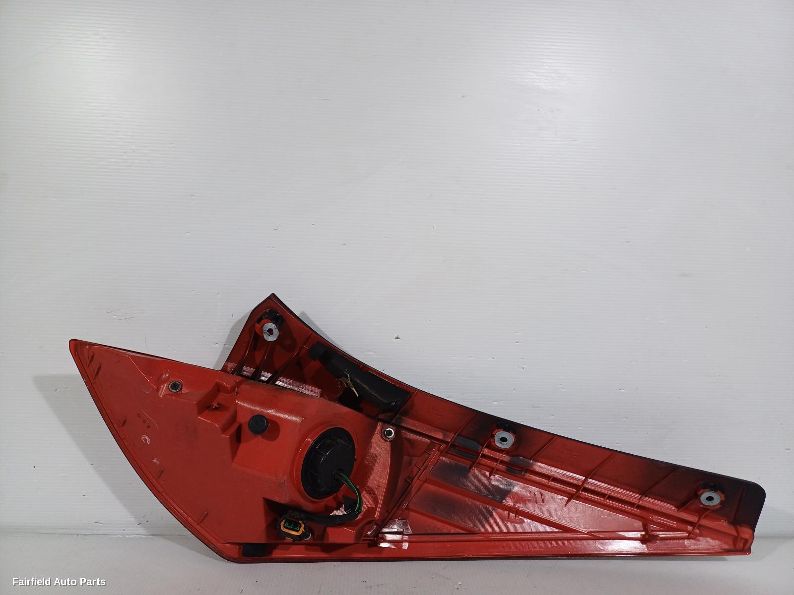 2005-2007 Nissan 350z Left Taillight