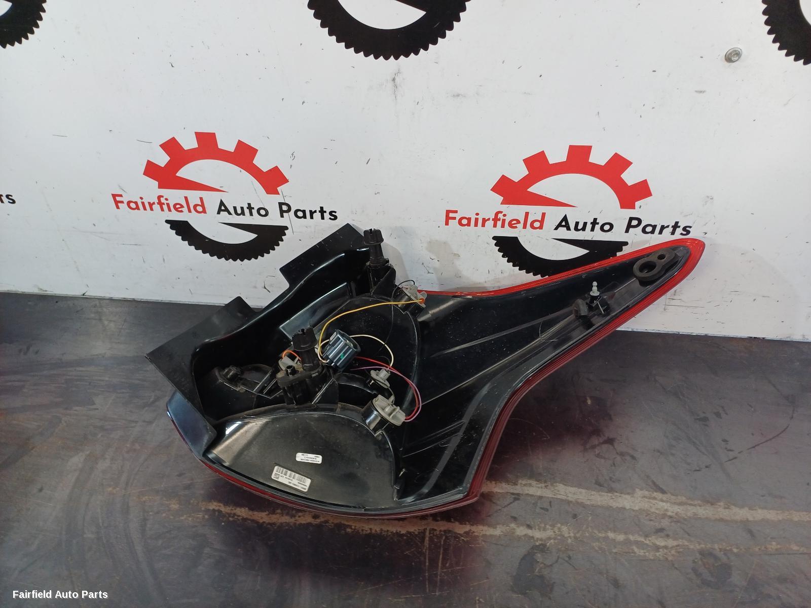 2011-2015 Ford Focus Left Taillight
