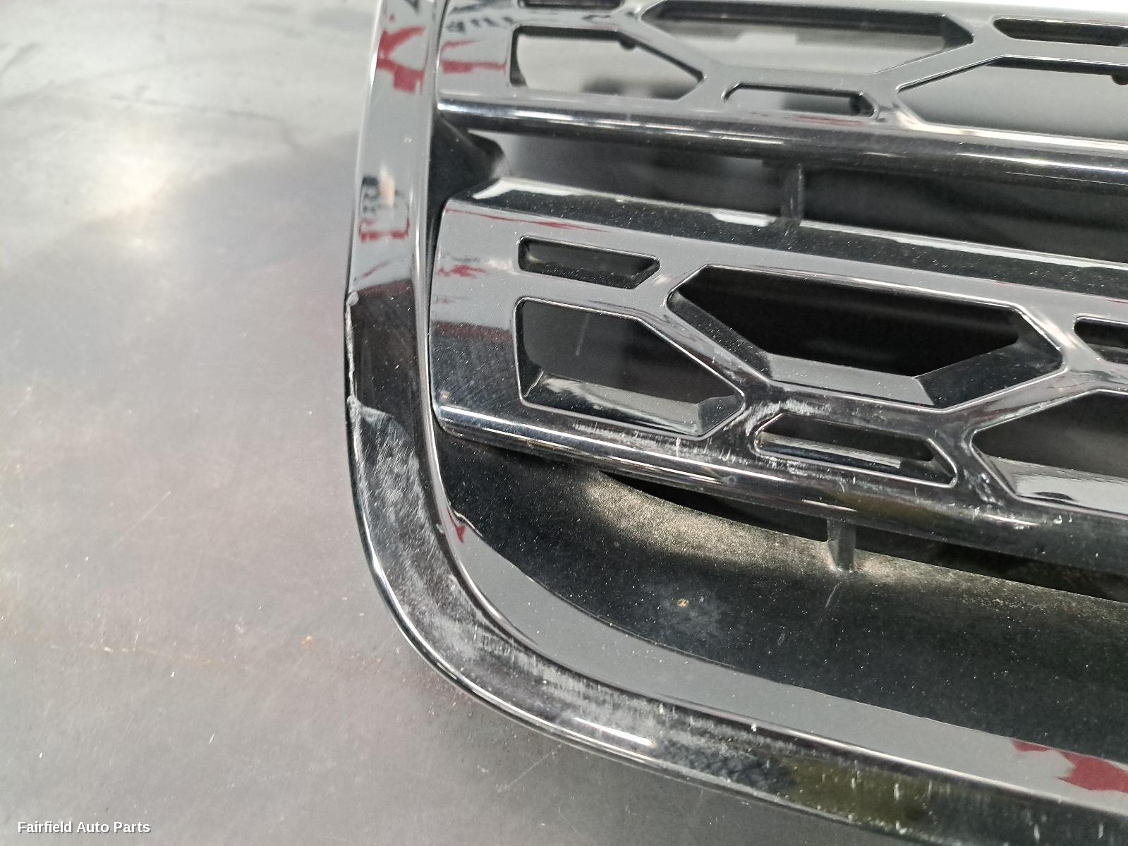 2015-2019 Land Rover Discovery Sport Grille