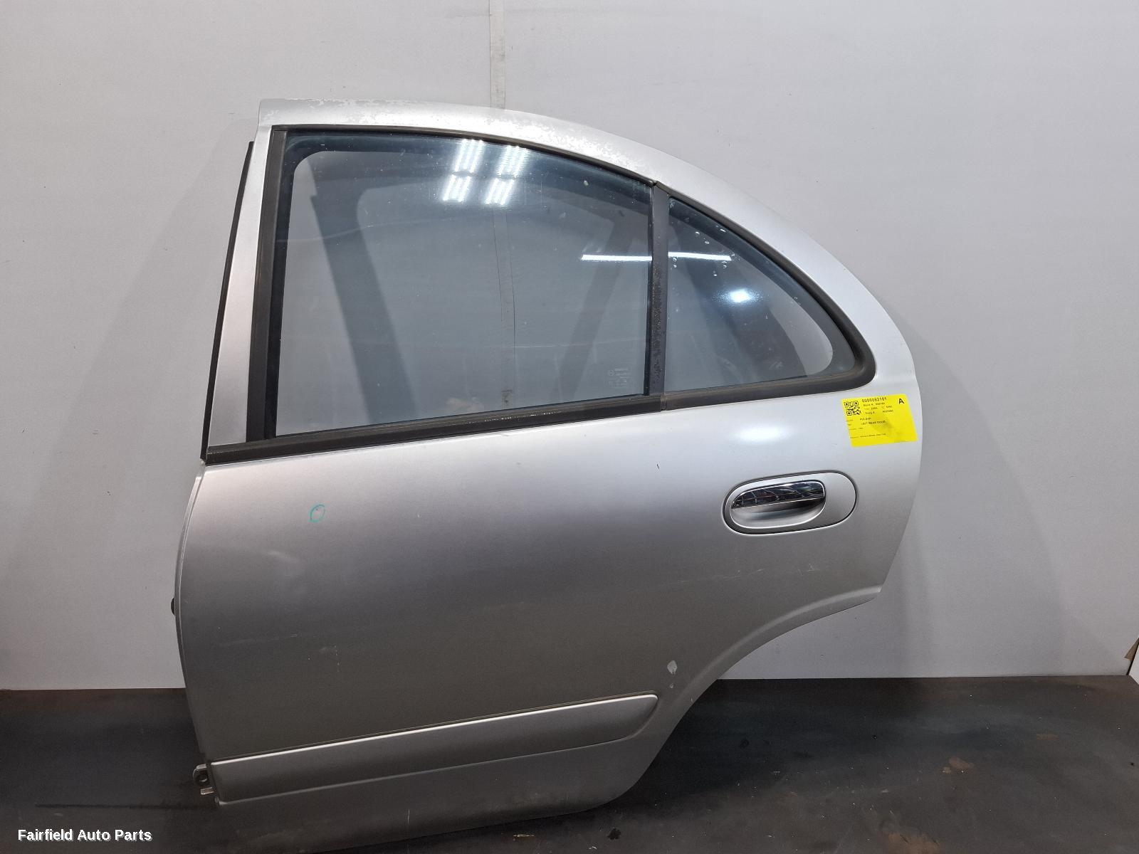 2000-2005 Nissan Pulsar Left Rear Door Sliding
