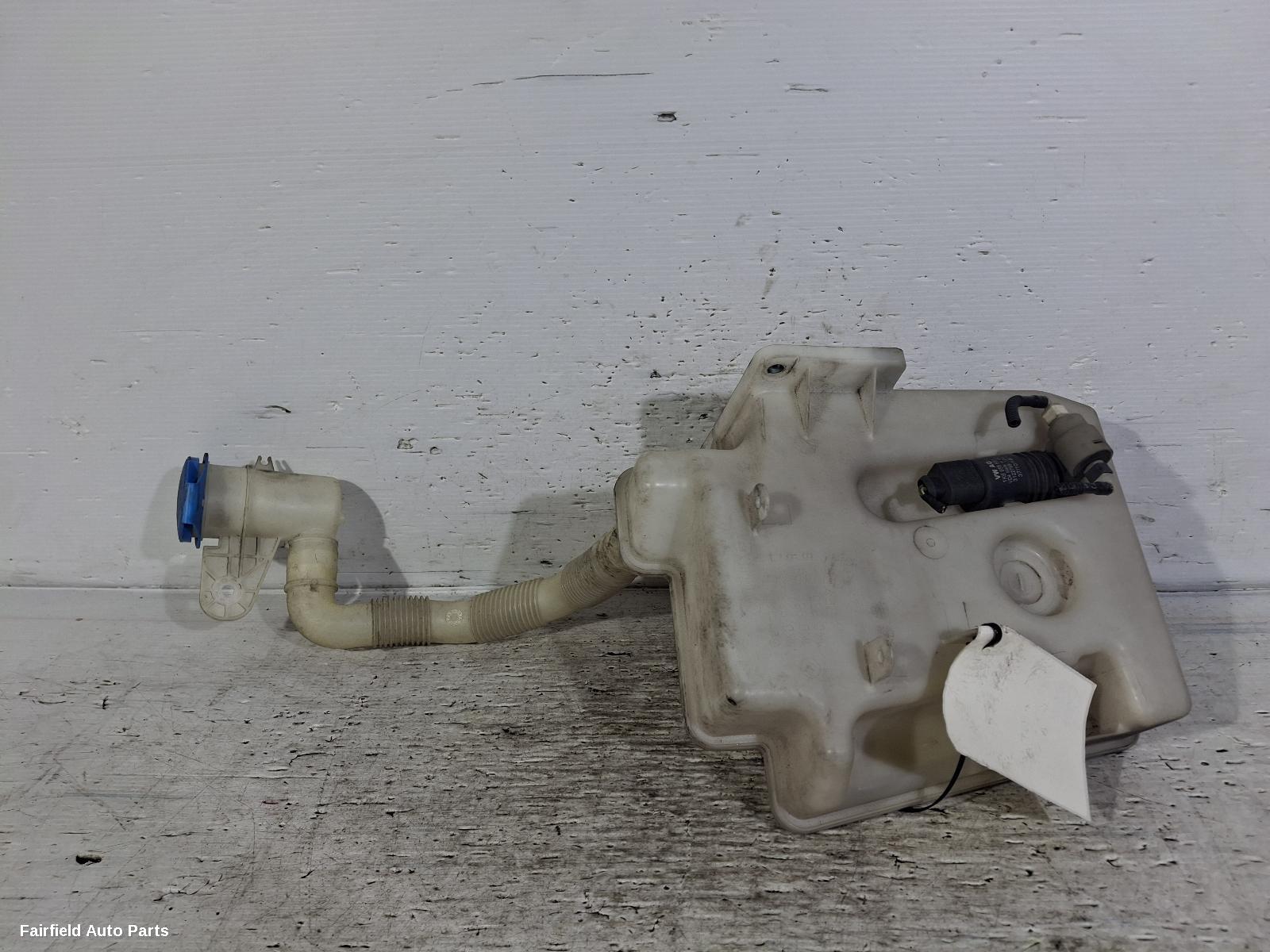 2004-2015 Volkswagen Caddy Washer Bottle