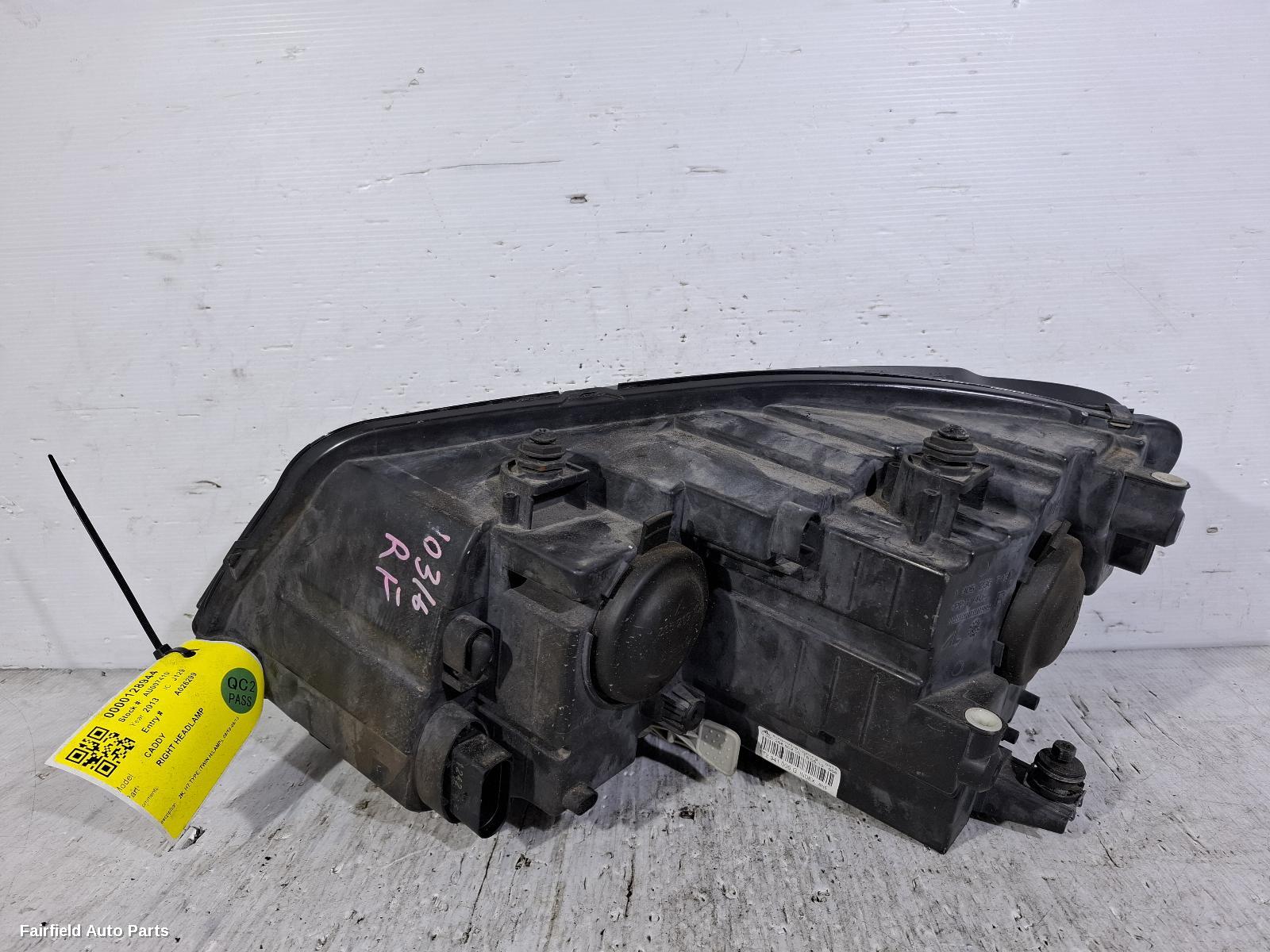 2010-2015 Volkswagen Caddy Right Headlamp