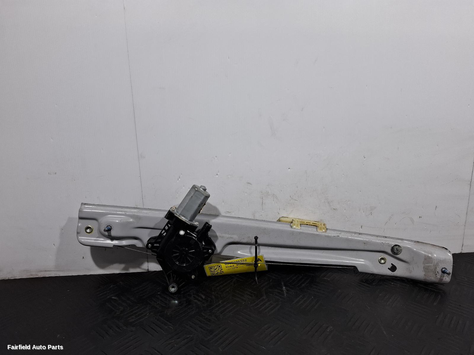 2017-2020 Holden Equinox Right Rear Wnd Reg Motor