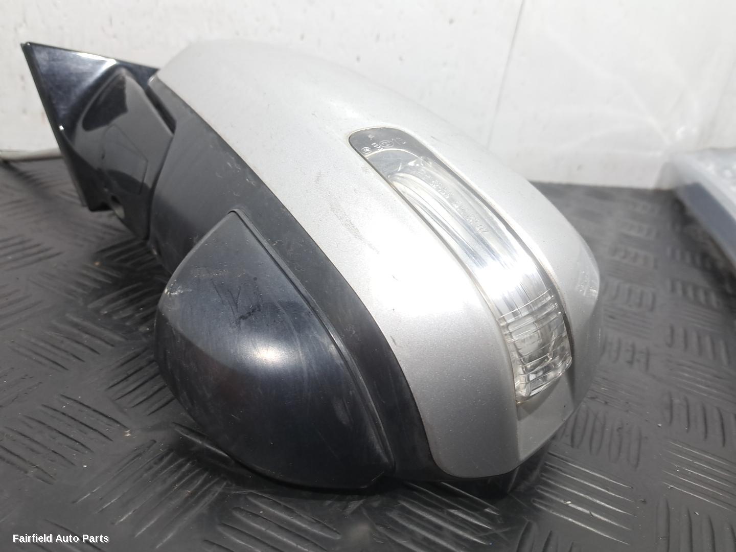 2005-2019 Toyota Estima Left Door Mirror