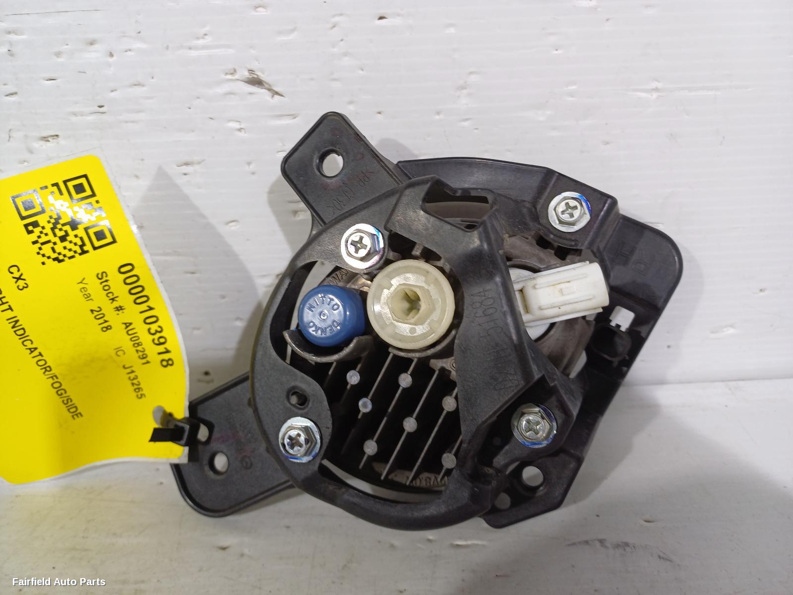 2015-2018 Mazda Cx3 Right Indicator Fog Side