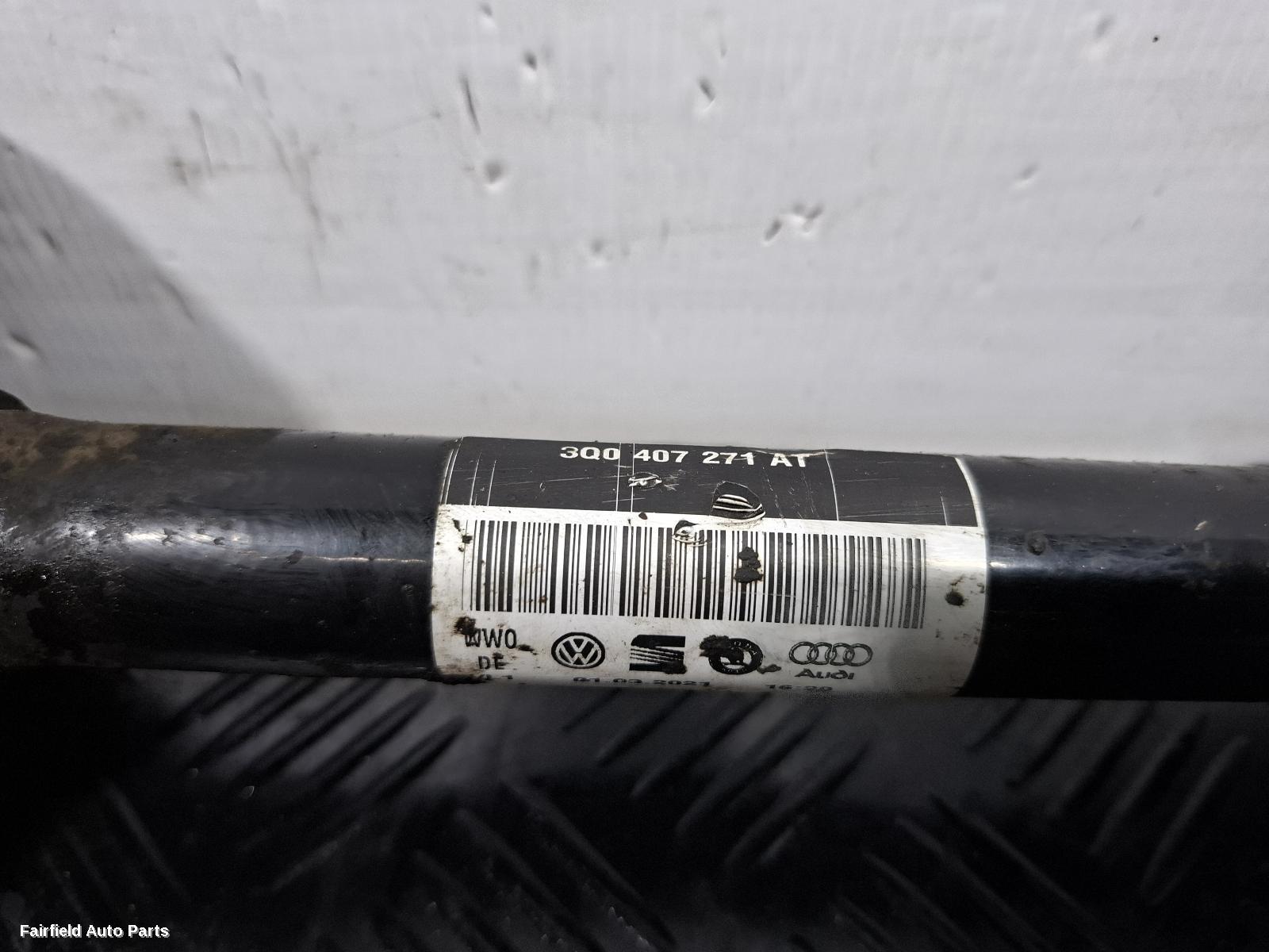 2016-2023 Volkswagen Passat Left Driveshaft