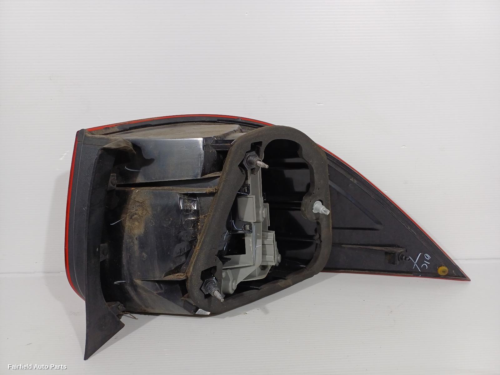 2009-2013 Volkswagen Golf Left Taillight