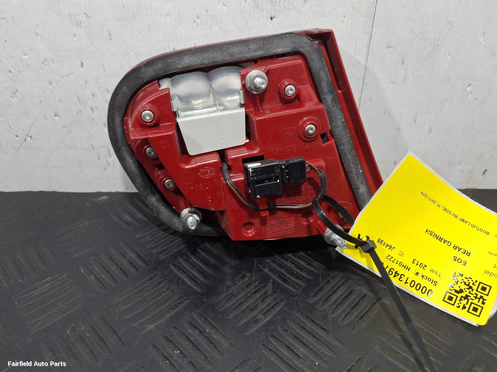 2011-2014 Volkswagen Eos Rear Garnish