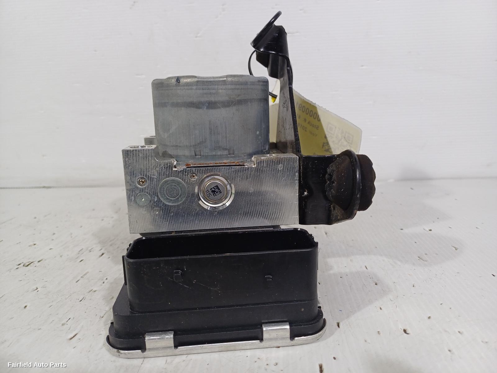 2017-2025 Volvo Xc60 Abs Pump Modulator