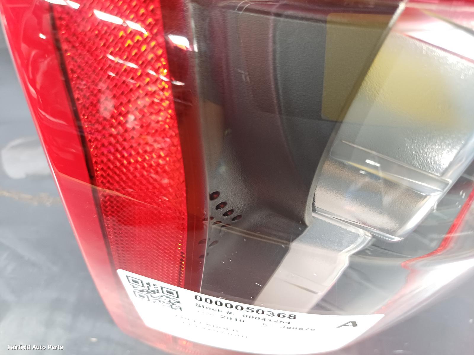 2007-2010 Land Rover Freelander Left Taillight