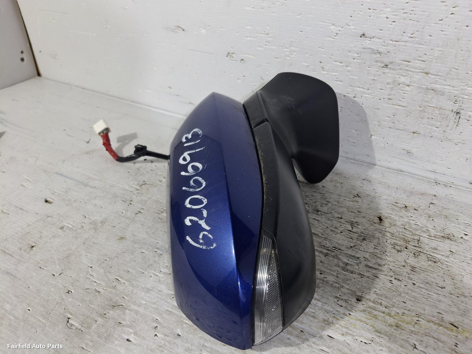 2020-2026 Toyota Yaris Cross Right Door Mirror