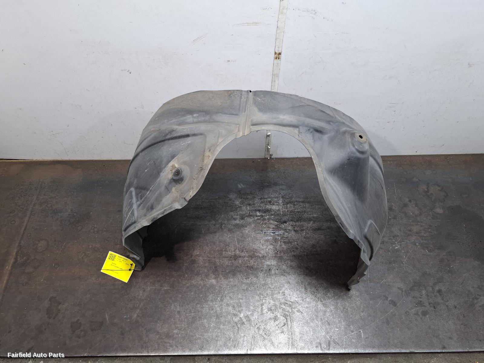 2015-2017 Toyota Aurion Right Guard Liner
