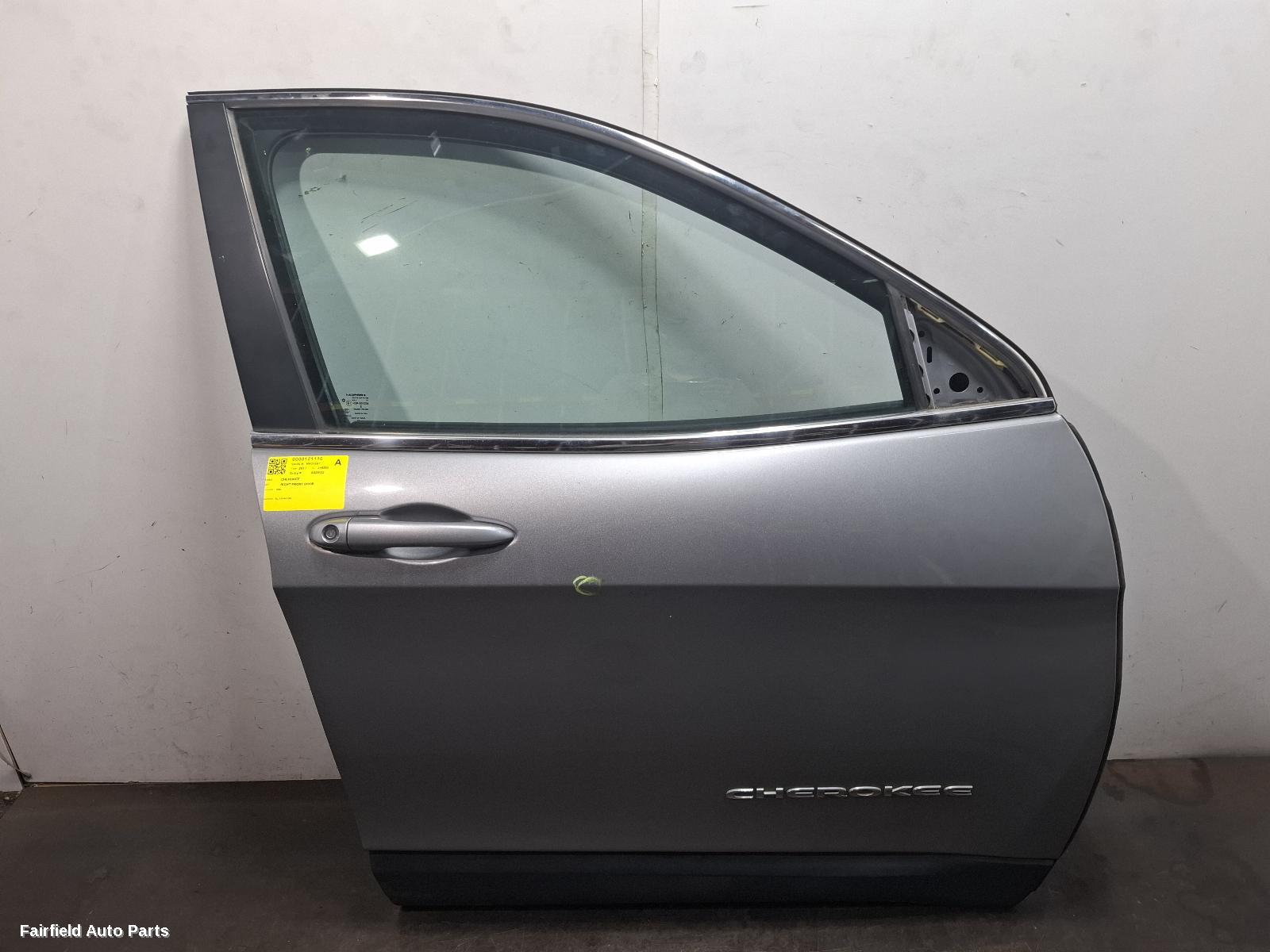 2014-2022 Jeep Cherokee Right Front Door