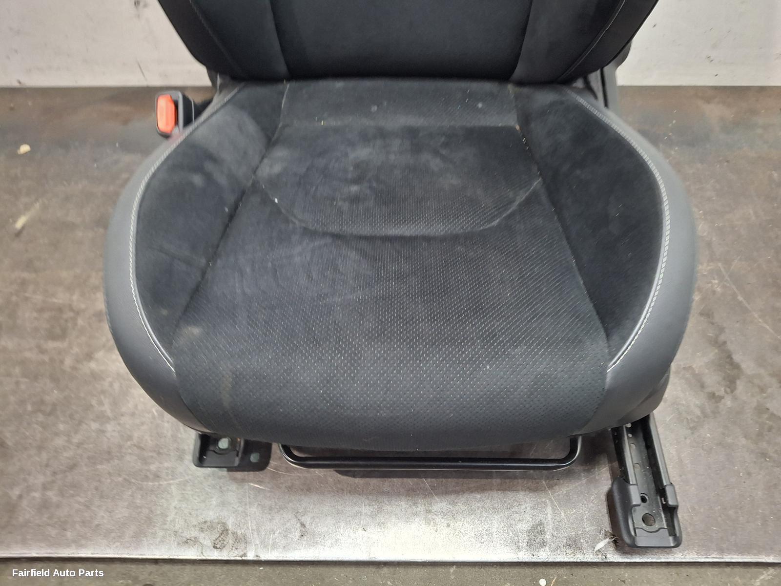 2018-2026 Toyota Corolla Front Seat