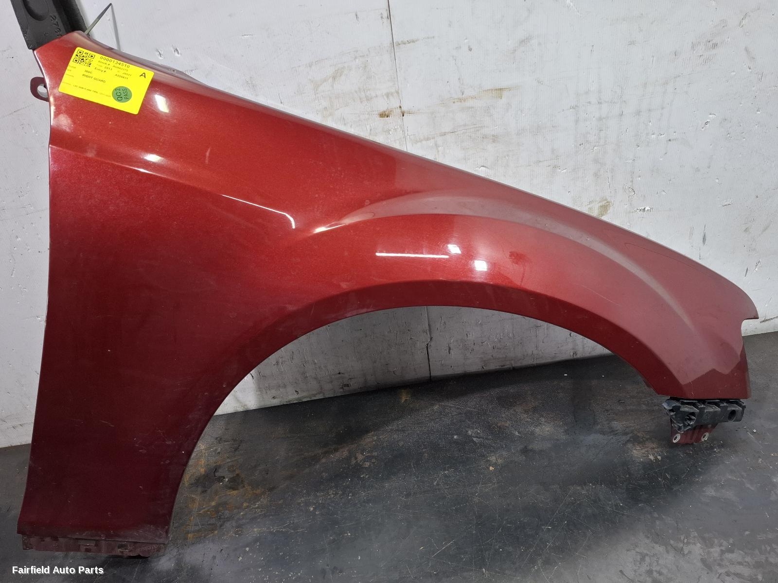 2011-2021 Chrysler 300c Right Guard