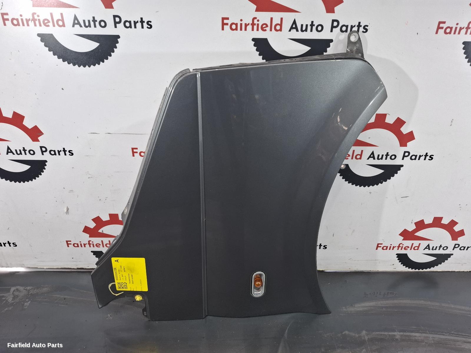 2004-2015 Volkswagen Transporter Right Guard