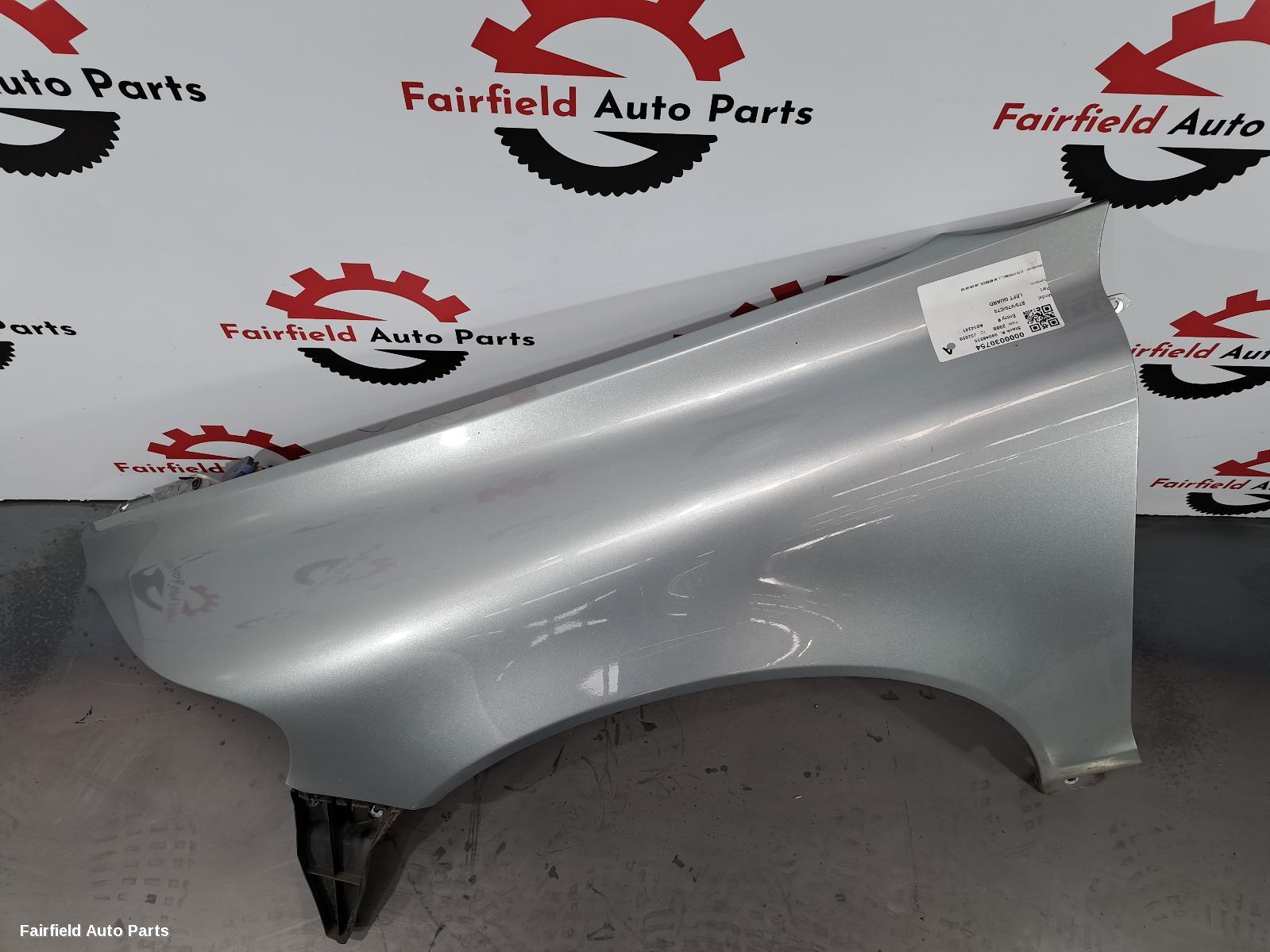 2006-2009 Volvo S70/v70/c70 Left Guard