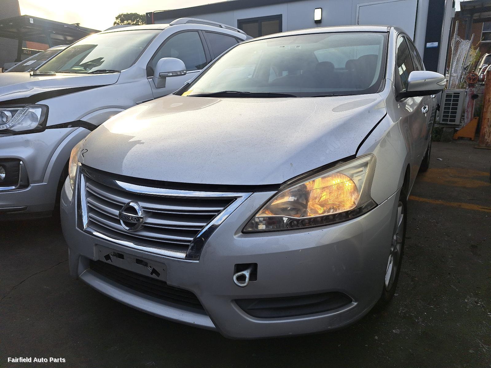 2012-2017 Nissan Pulsar Right Front Door