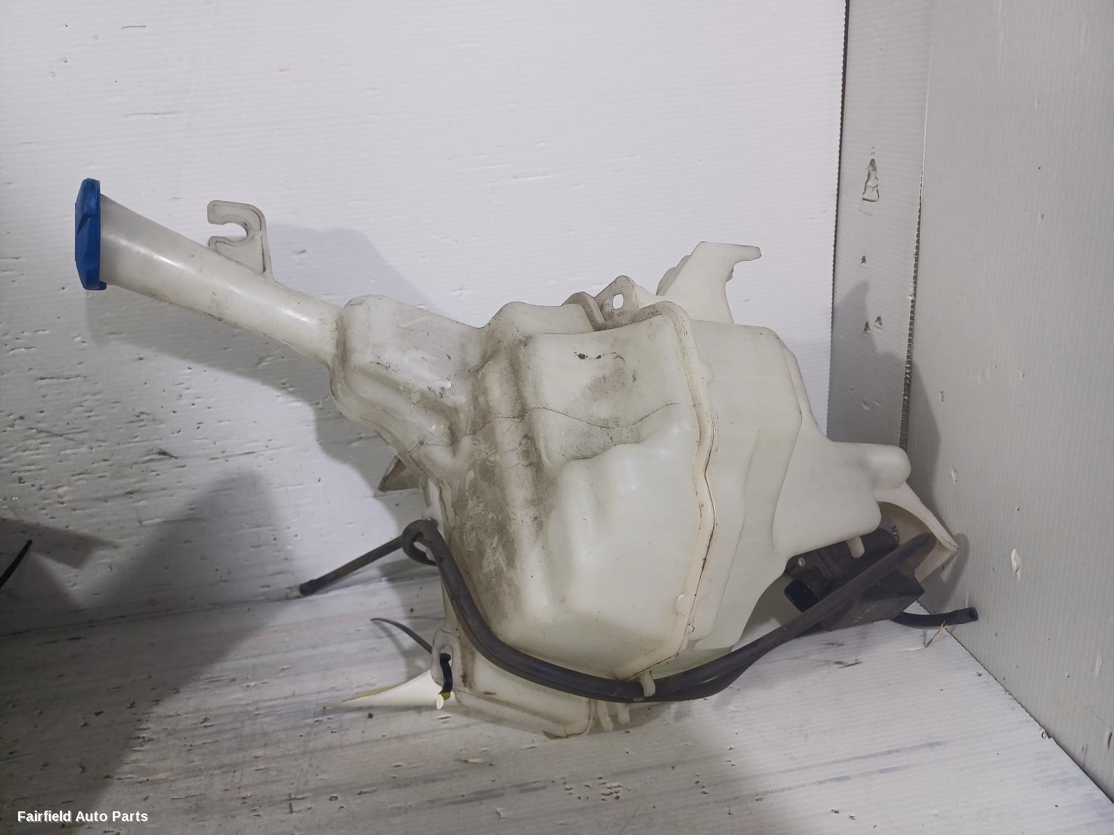 2011-2019 Hyundai Accent Washer Bottle