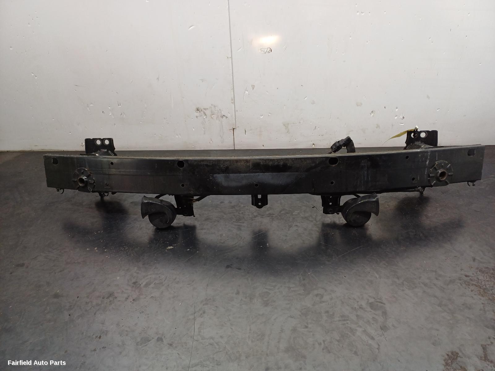 2005-2019 Toyota Estima F Bar Reinforc Brack