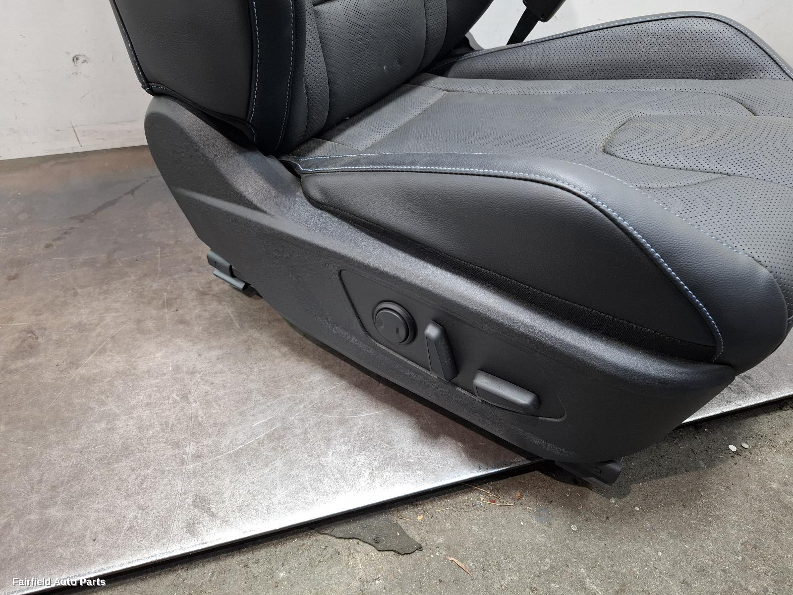 2021-2026 Hyundai I30 Front Seat
