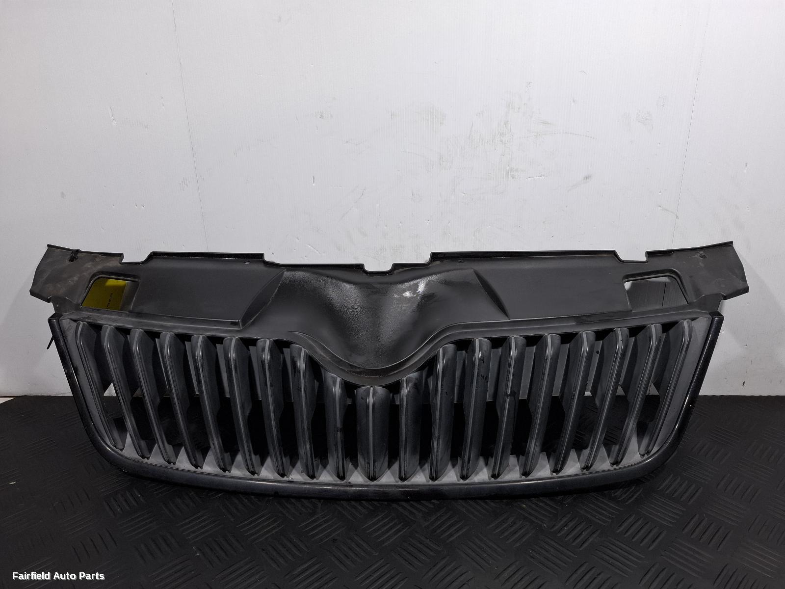 2011-2015 Skoda Fabia Grille