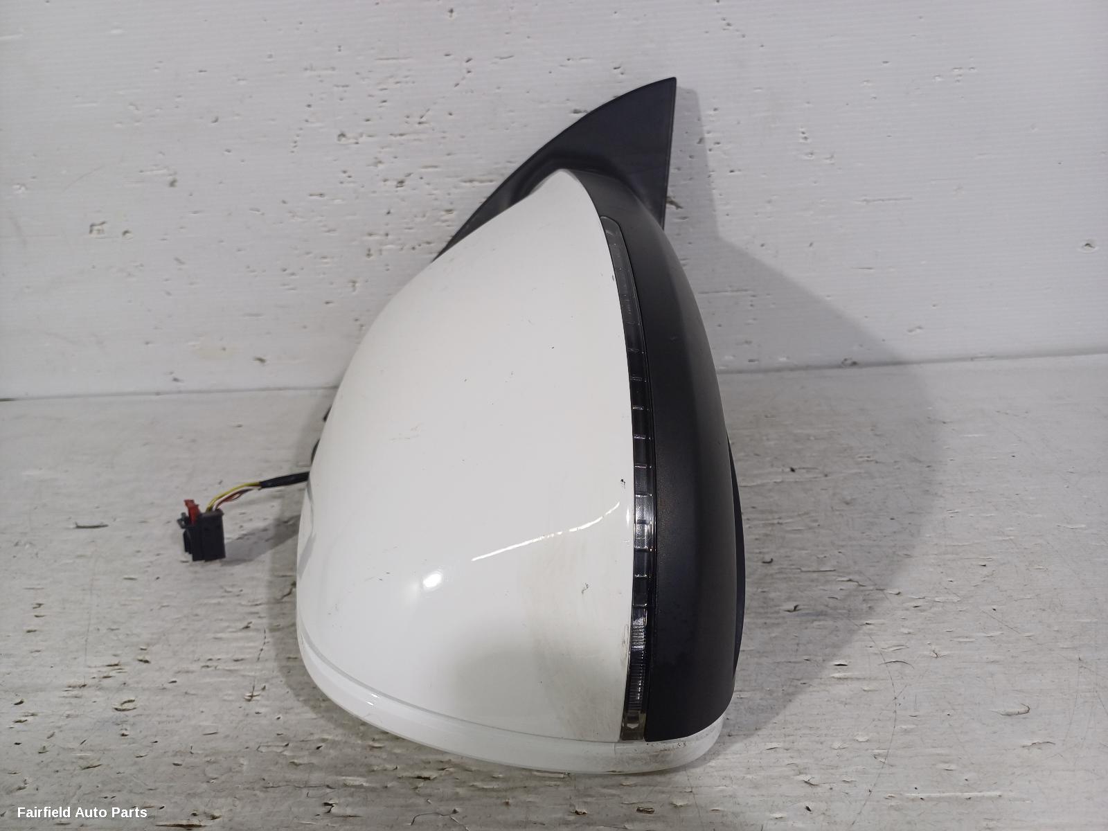 2009-2015 Audi Q7 Right Door Mirror