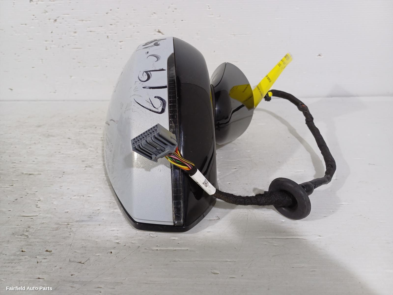 2021-2024 Polestar 2 Right Door Mirror