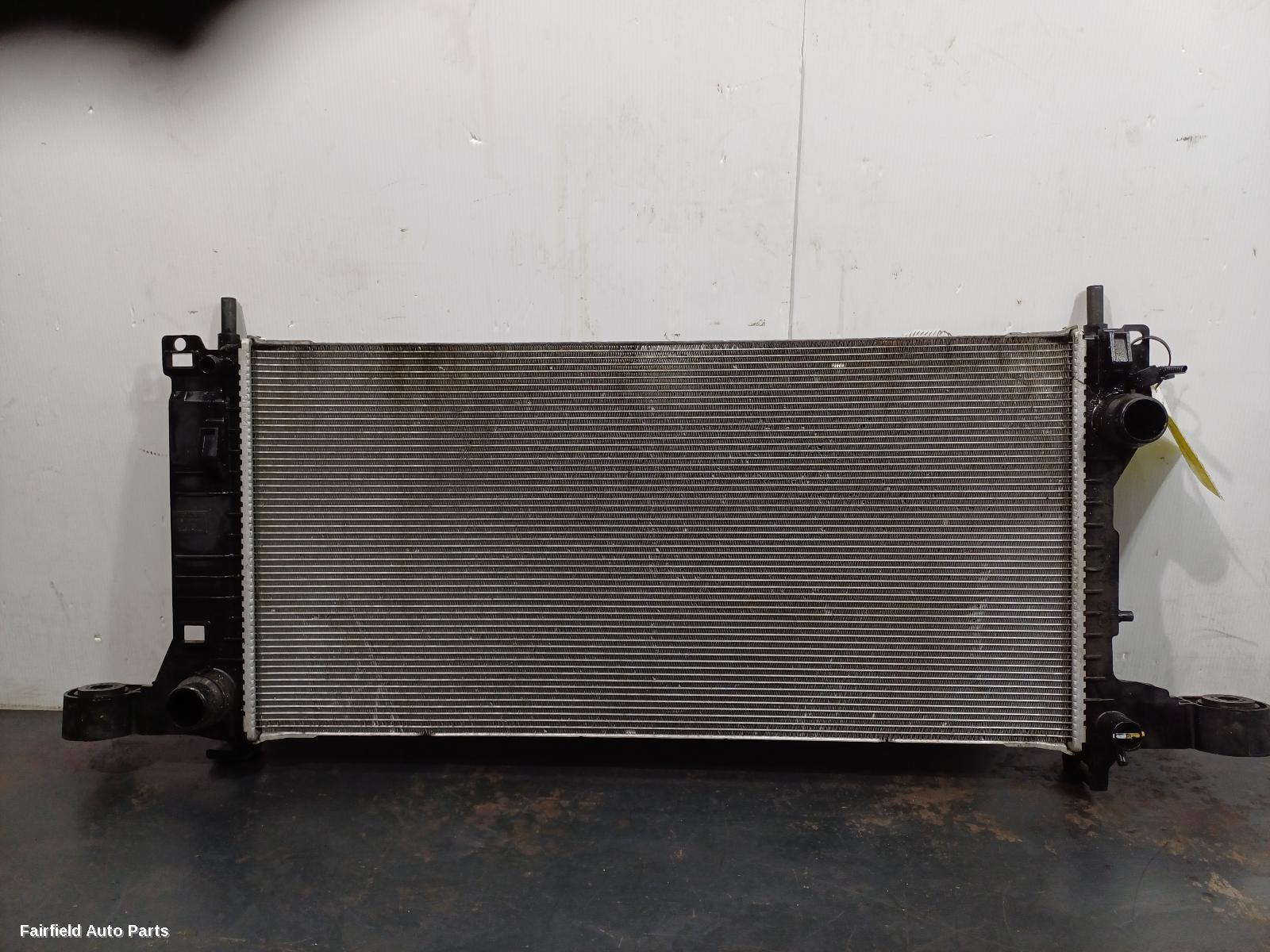 2018-2022 Volvo Xc40 Radiator