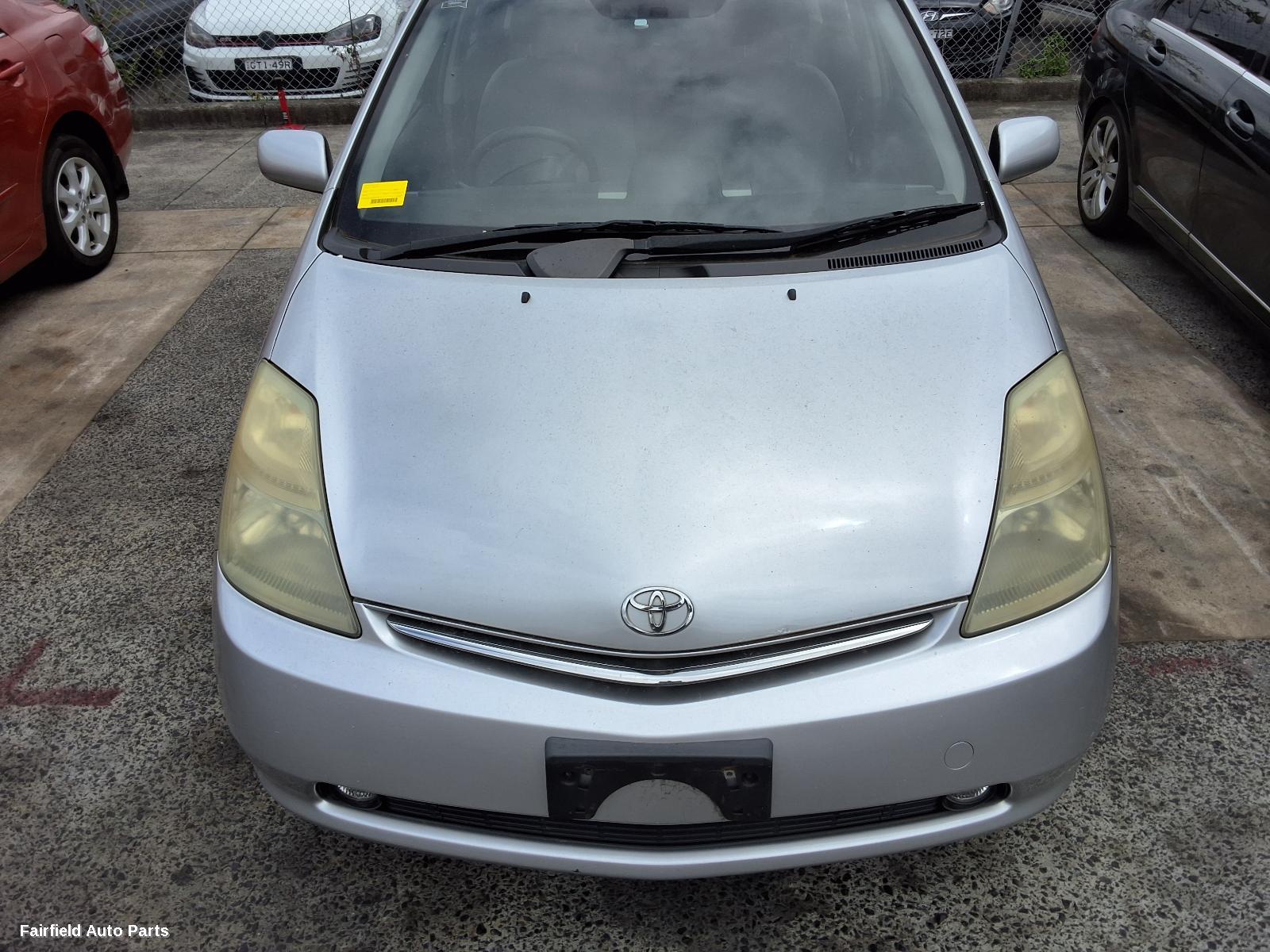 2003-2009 Toyota Prius Right Guard
