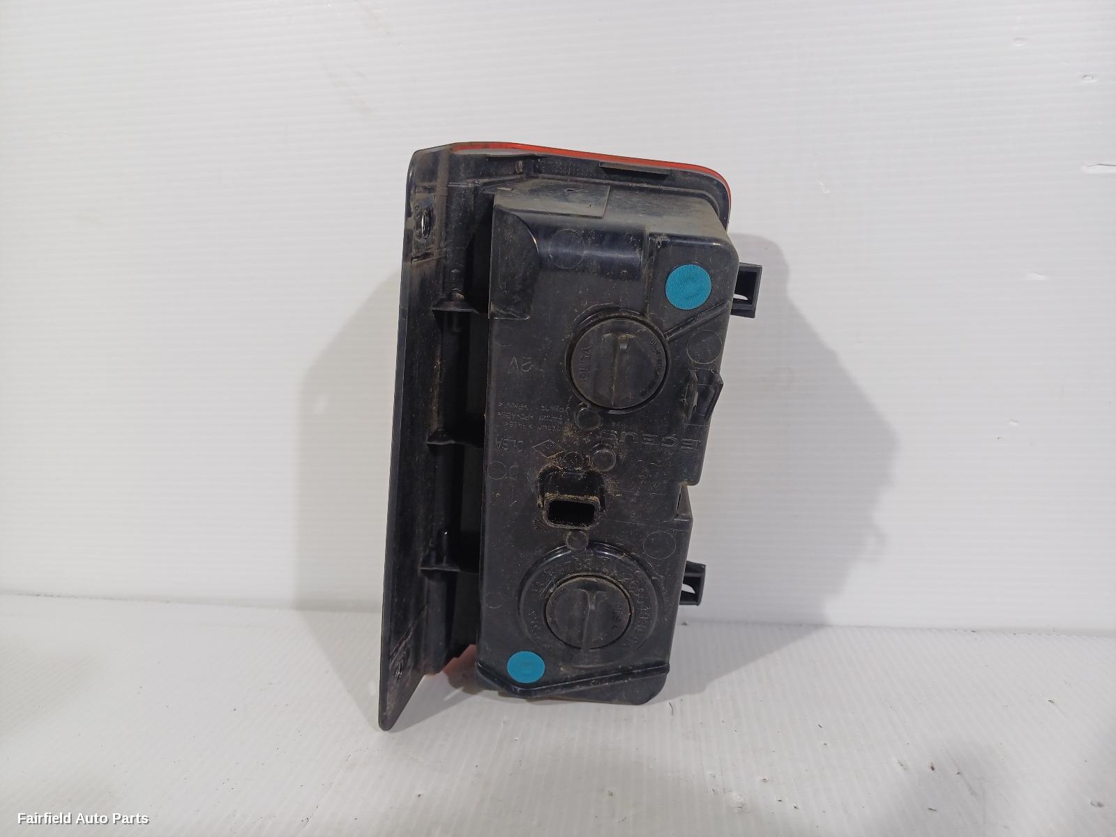 2015-2026 Renault Trafic Right Taillight