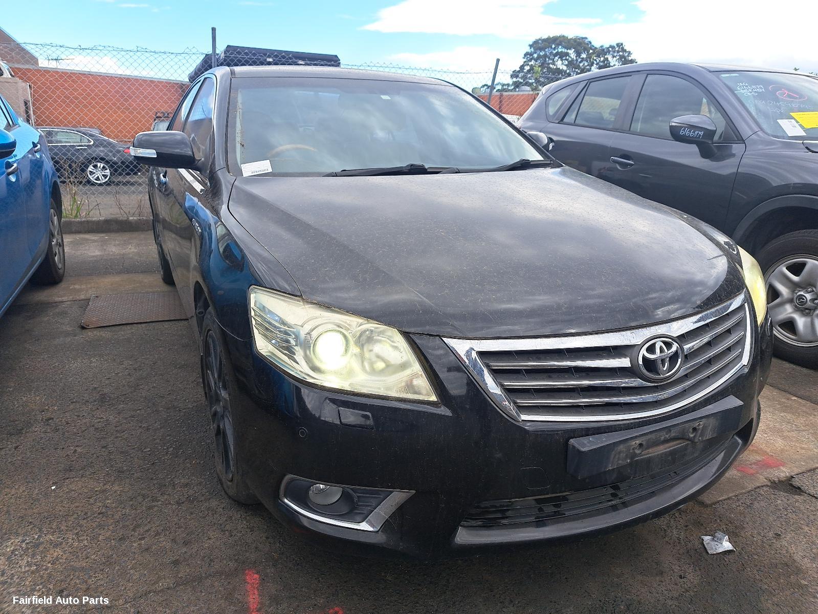 2009-2012 Toyota Aurion Right Rear Door Sliding