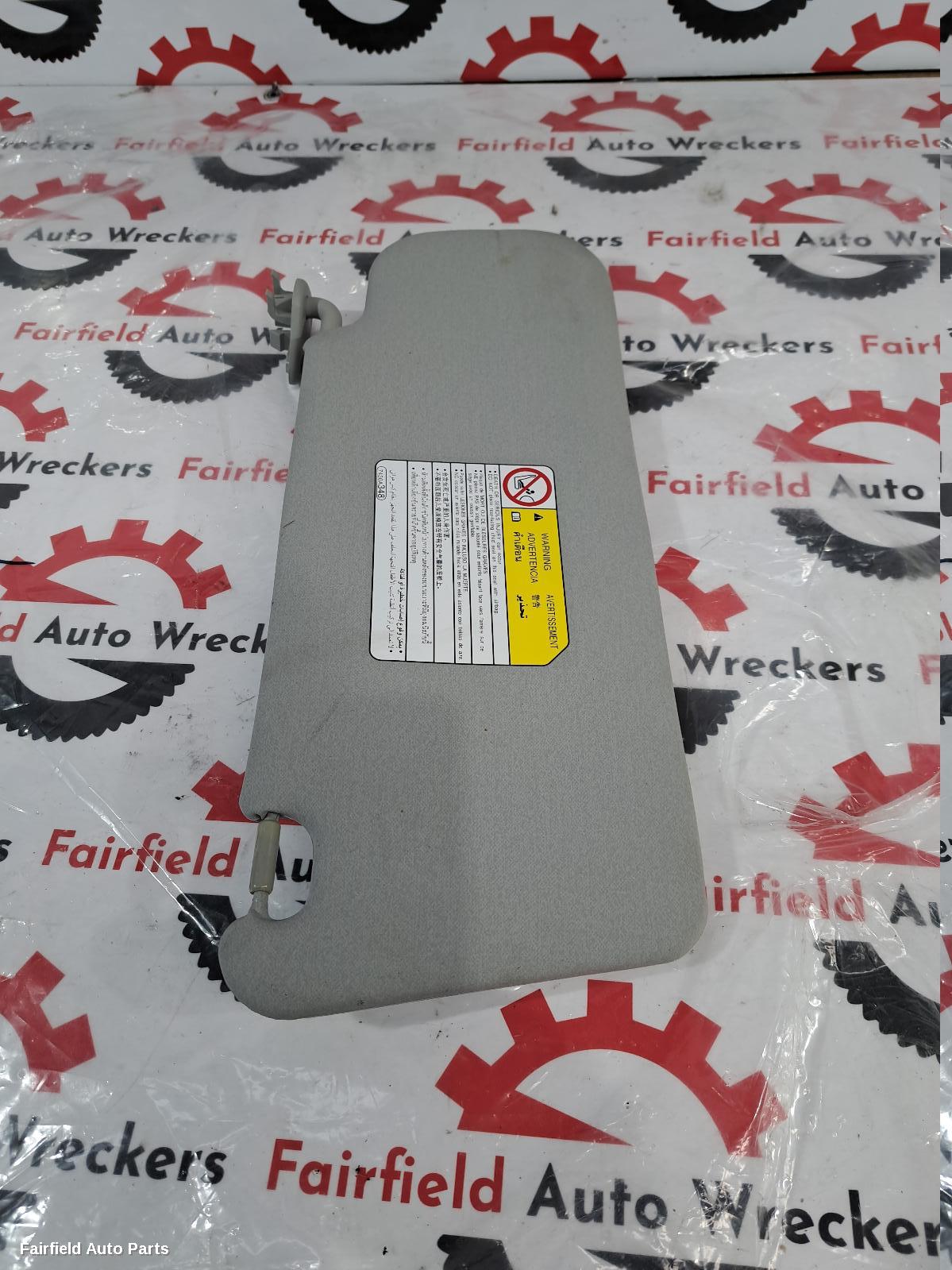 2006-2009 Mitsubishi Outlander Sunvisor