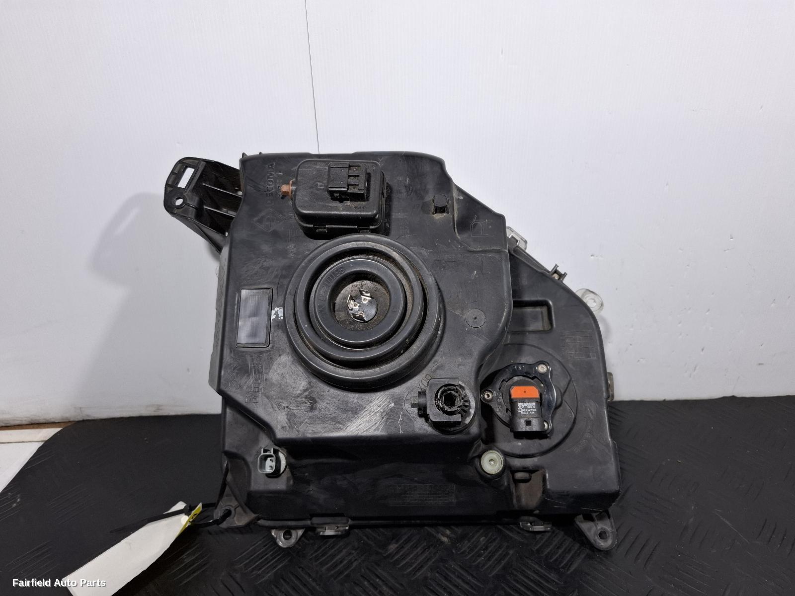 2008-2012 Jeep Cherokee Right Headlamp