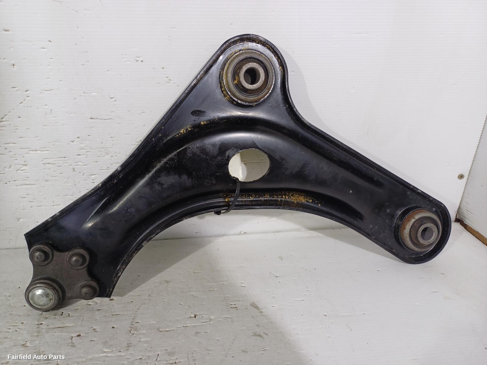 2010-2016 Citroen Ds3 Right Front Lower Control Arm
