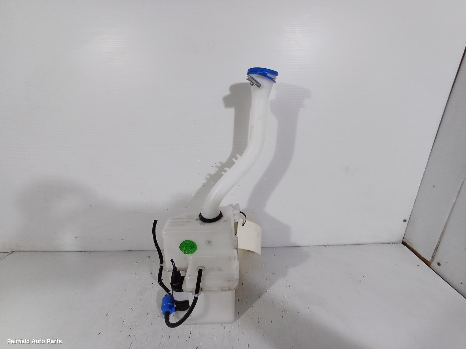 2016-2024 Mg Mg3 Washer Bottle