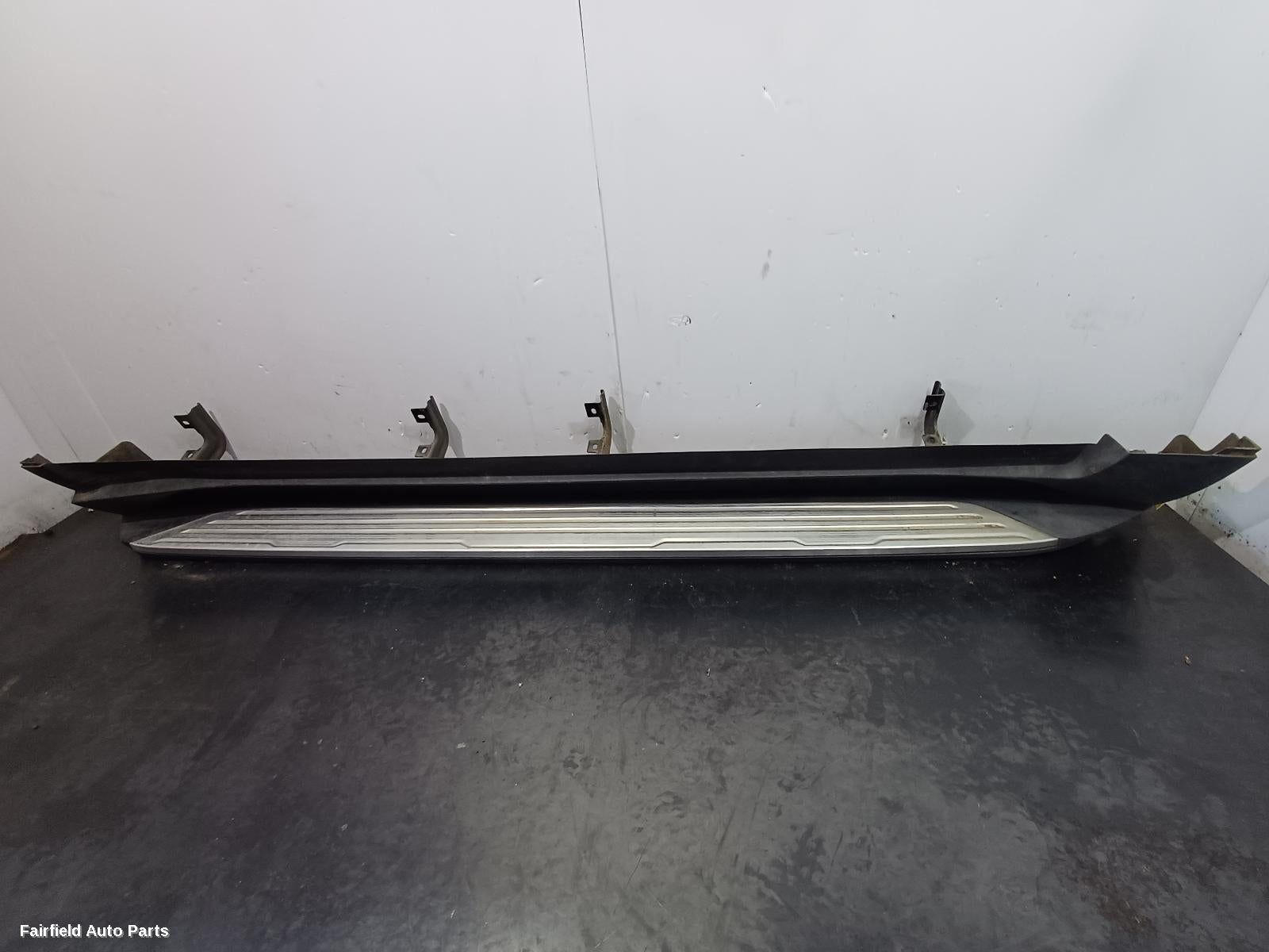 2017-2025 Ldv D90 Side Step Skirt