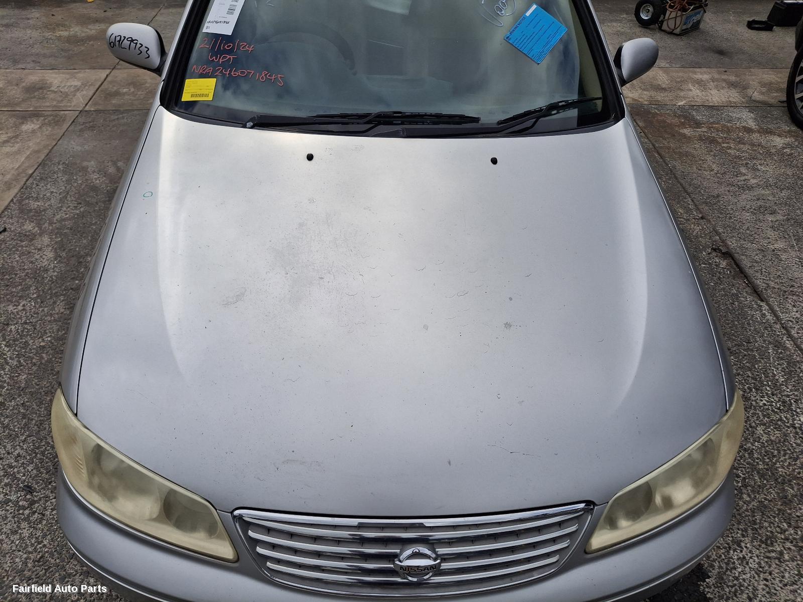 2000-2005 Nissan Pulsar Left Rear Door Sliding