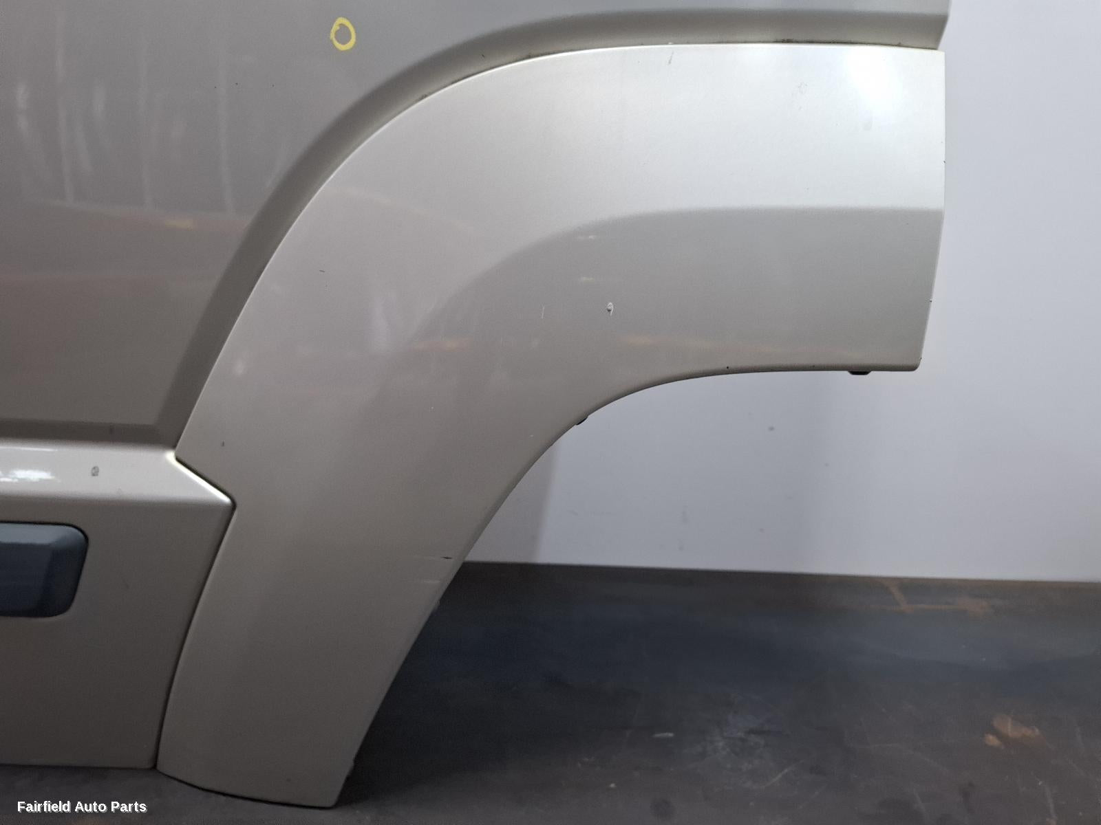 2008-2012 Jeep Cherokee Left Rear Door Sliding