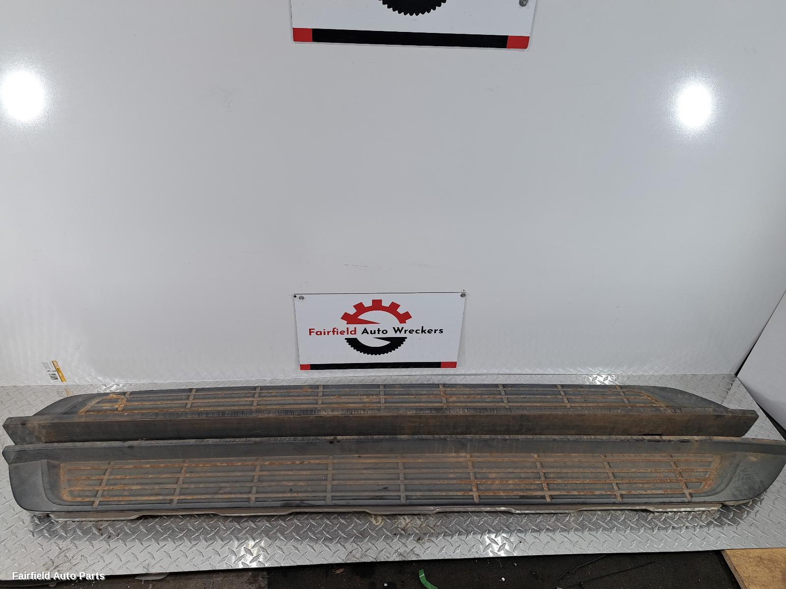 2015-2022 Ford Ranger Side Step Skirt
